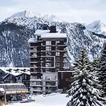 Neuf De Gamme Avec Retour à - Fr-1-830-19 Appartement